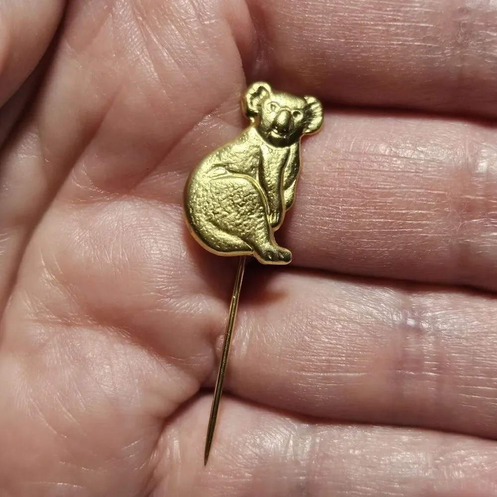Vtg 1970's Stamped Swann & Hudson Koala Bear Gold Tone Tiny Stick Pin Australia
